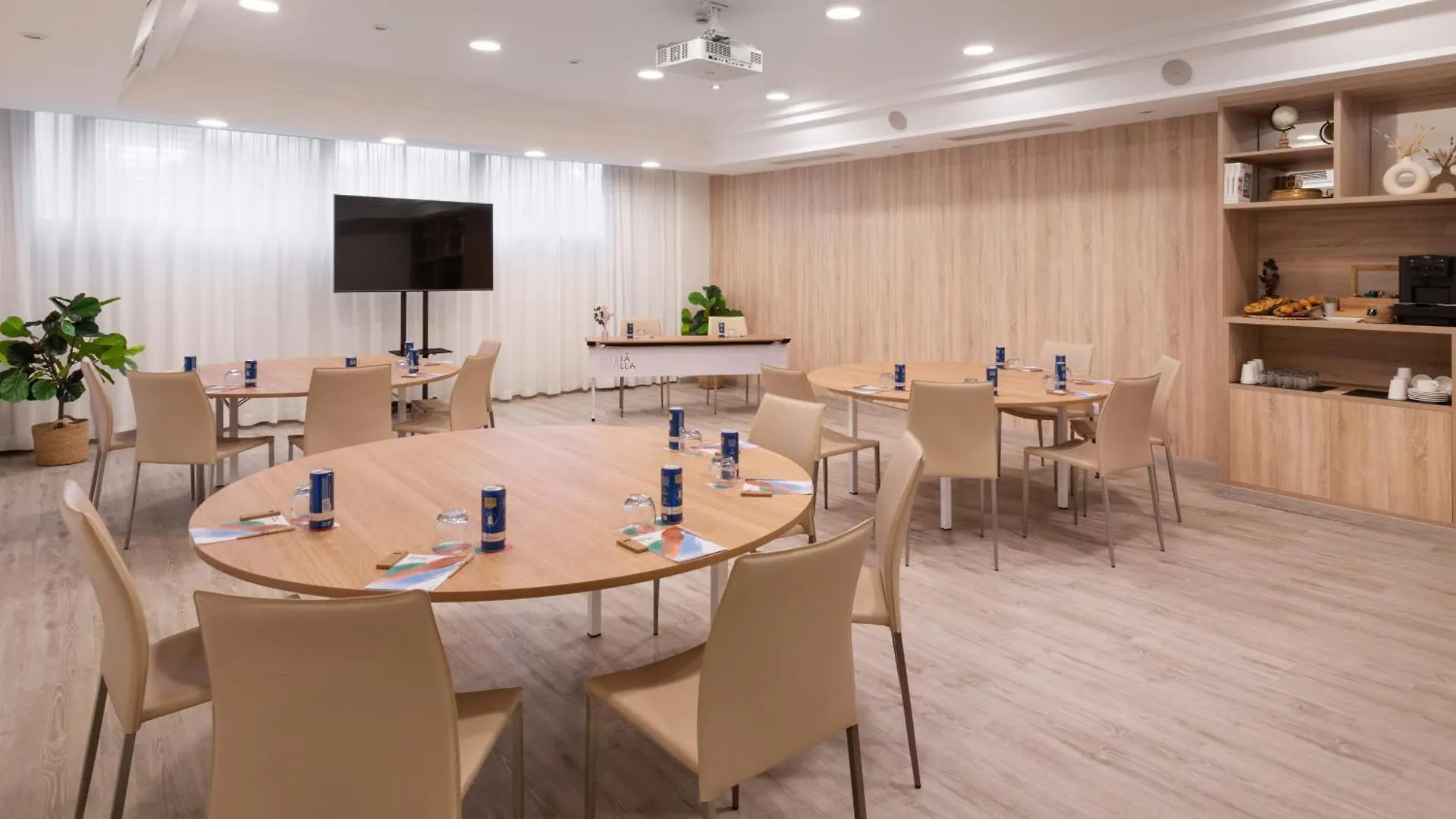 Melia Sevilla 4*, Sevilha